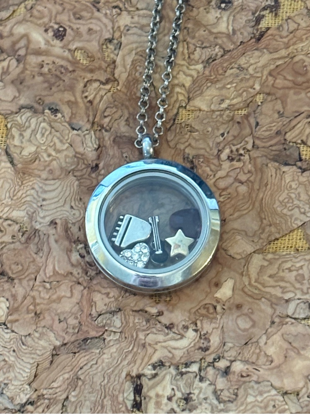 Origami Owl Medium Hinged Locket- Music Theme